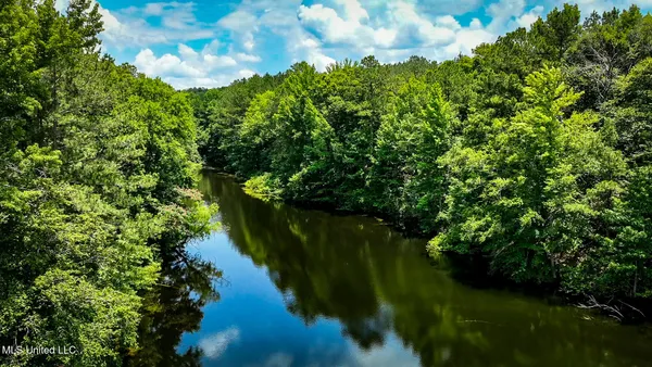 $899,950 | 2360 Sullivan Road, Meadville, MS 39653