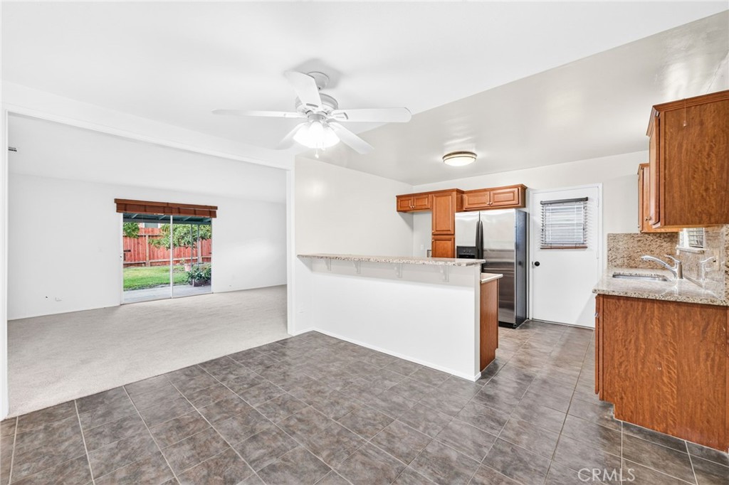 3261 Wallingham Drive Riverside, CA 92503 - Photo 9 of 57 Gallery Image 9