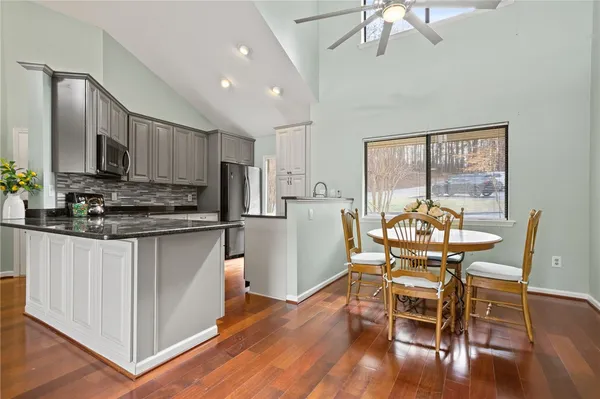 $424,676 | 202 Harbor Cove Drive, Salem, SC 29676