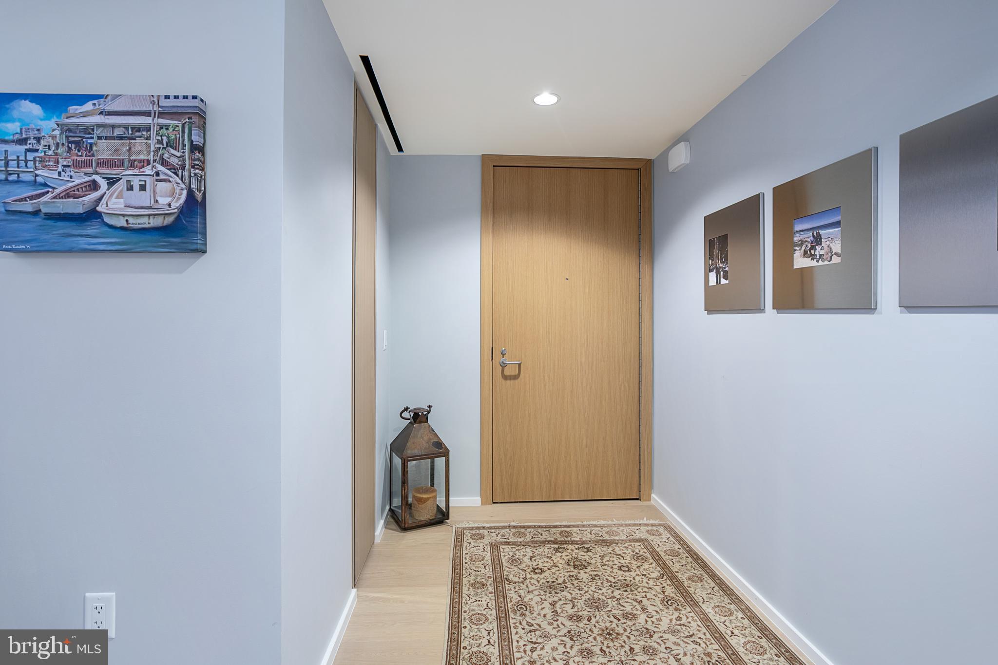 925 H Street Northwest, Unit 516 Washington, DC 20001 - Photo 2 of 37 Unit Foyer