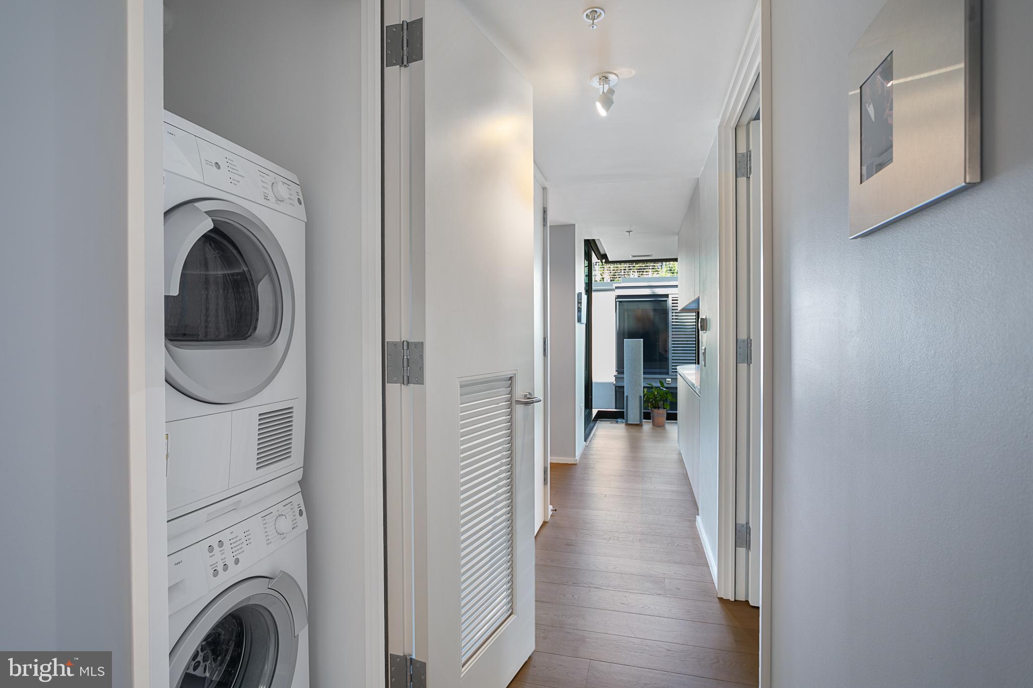 925 H Street Northwest, Unit 516 Washington, DC 20001 - Photo 15 of 37 Laundry