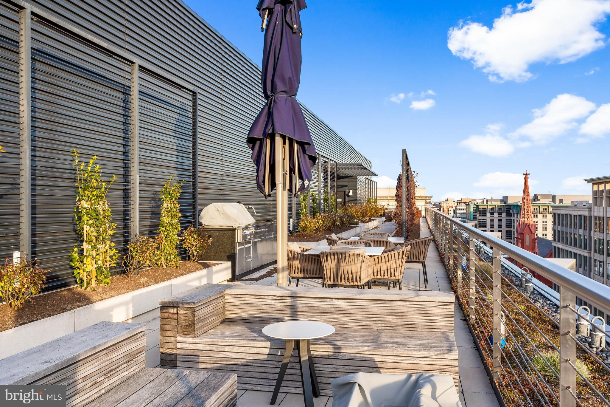 925 H Street Northwest, Unit 516 Washington, DC 20001 - Photo 20 of 37 Building Rooftop