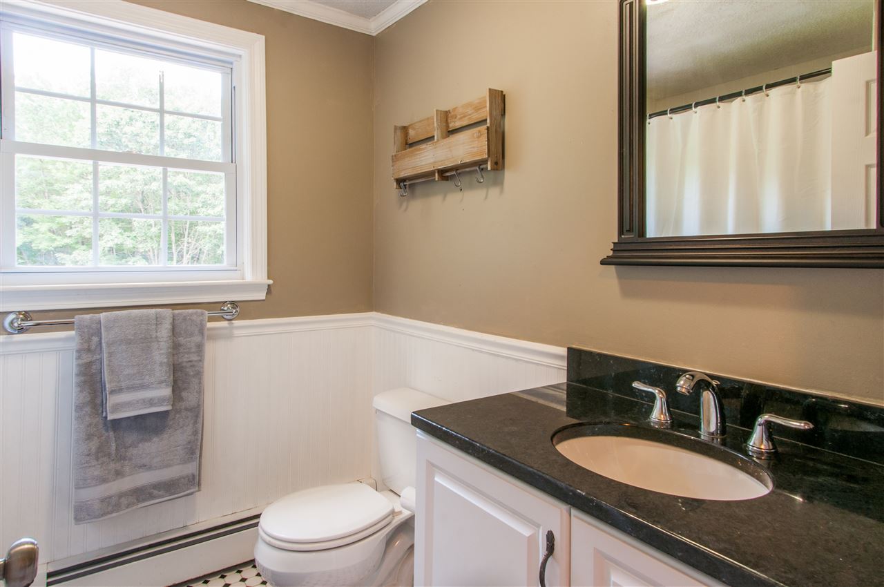 2 Taryn Road Derry, NH 03038 - Photo 26 of 35