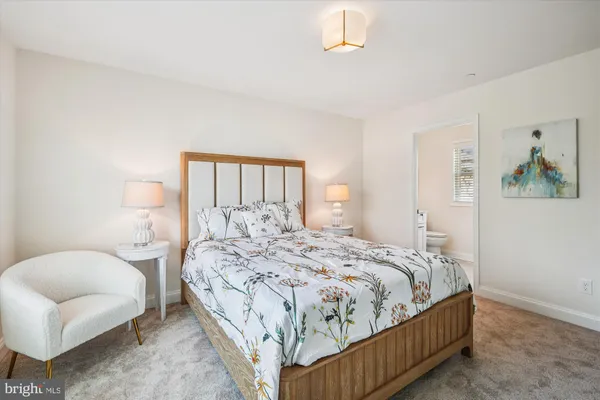 $3,400 | 607 A North Street, Easton, MD 21601