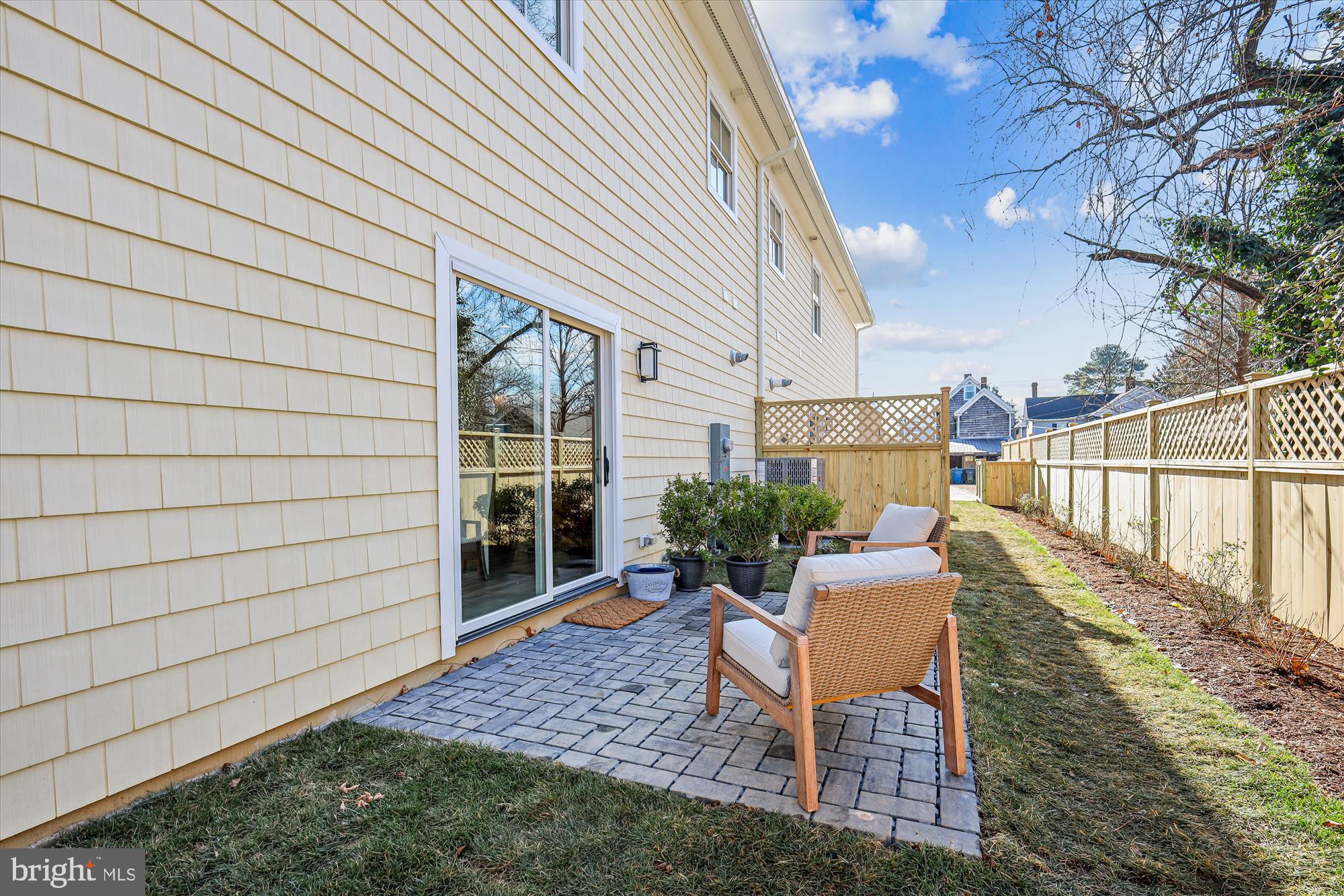 607 A North Street Easton, MD 21601 - Photo 27 of 34 Slider out to Paver Patio