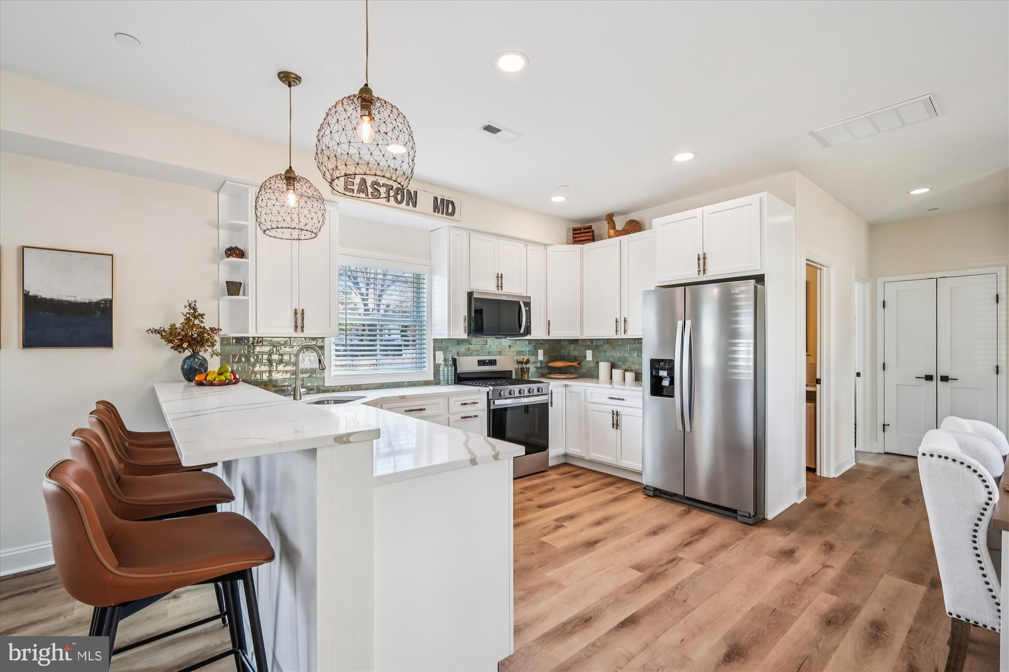 607 A North Street Easton, MD 21601 - Photo 9 of 34 Custom Pendant Lighting