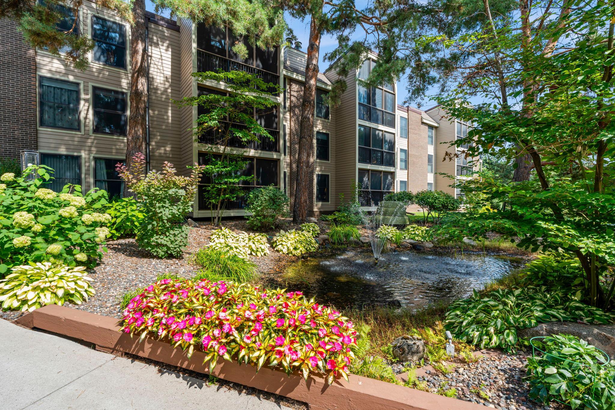 8549 Irwin Road, Unit 239 Bloomington, MN 55437 - Photo 5 of 52