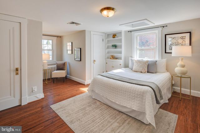 $1,016,000 | 8 West Maple Street, Alexandria, VA 22301