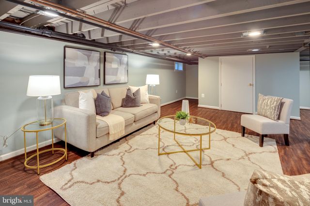 $1,016,000 | 8 West Maple Street, Alexandria, VA 22301