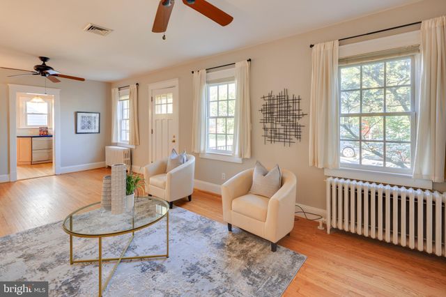 $1,016,000 | 8 West Maple Street, Alexandria, VA 22301