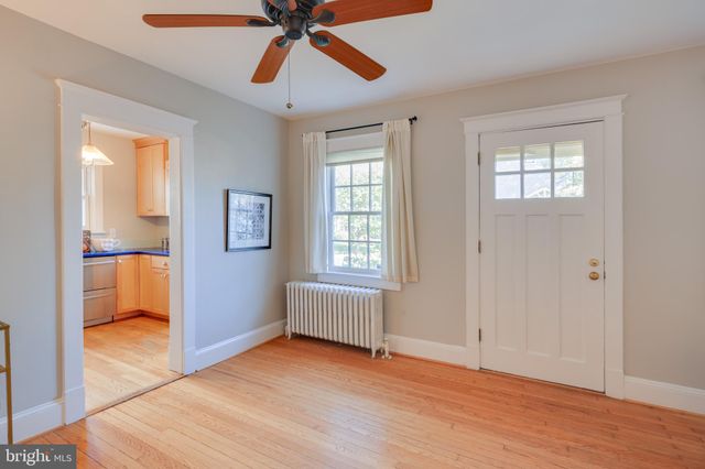 $1,016,000 | 8 West Maple Street, Alexandria, VA 22301