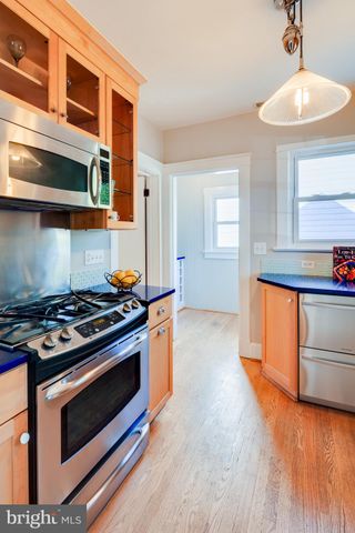 $1,016,000 | 8 West Maple Street, Alexandria, VA 22301