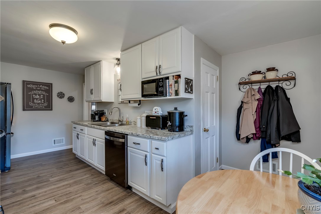 463 Paddock Street Watertown, NY 13601 - Photo 14 of 47