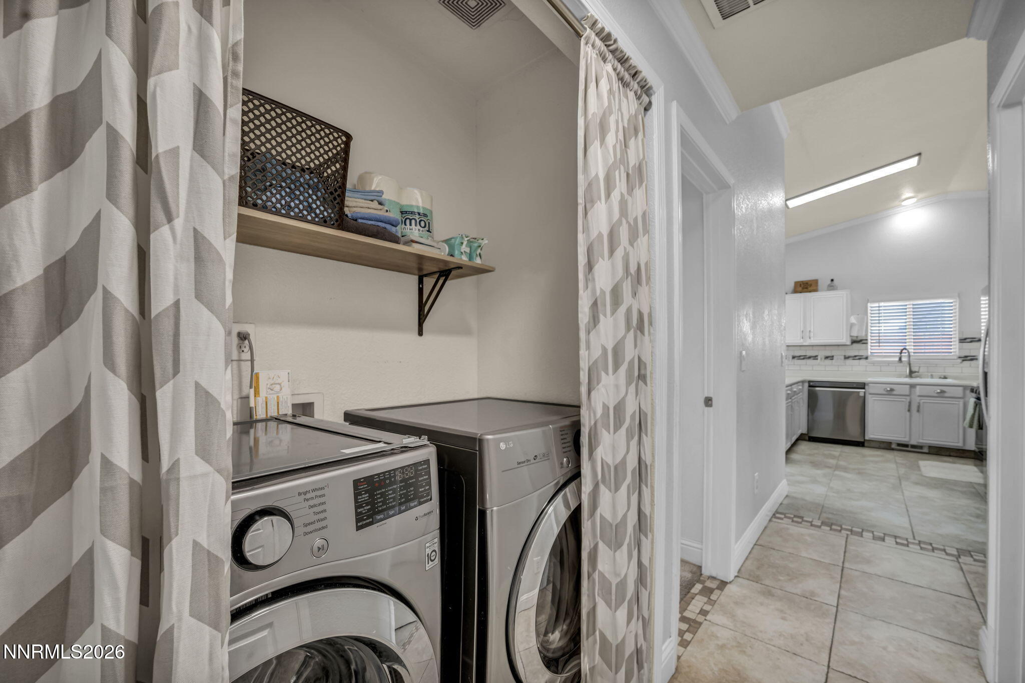 17527 Sunstone Court Reno, NV 89508 - Photo 18 of 25 49-web-or-mls-17527-sunstone-ct