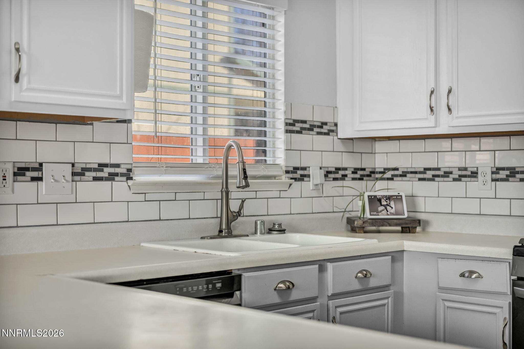 17527 Sunstone Court Reno, NV 89508 - Photo 8 of 25 33-web-or-mls-17527-sunstone-ct