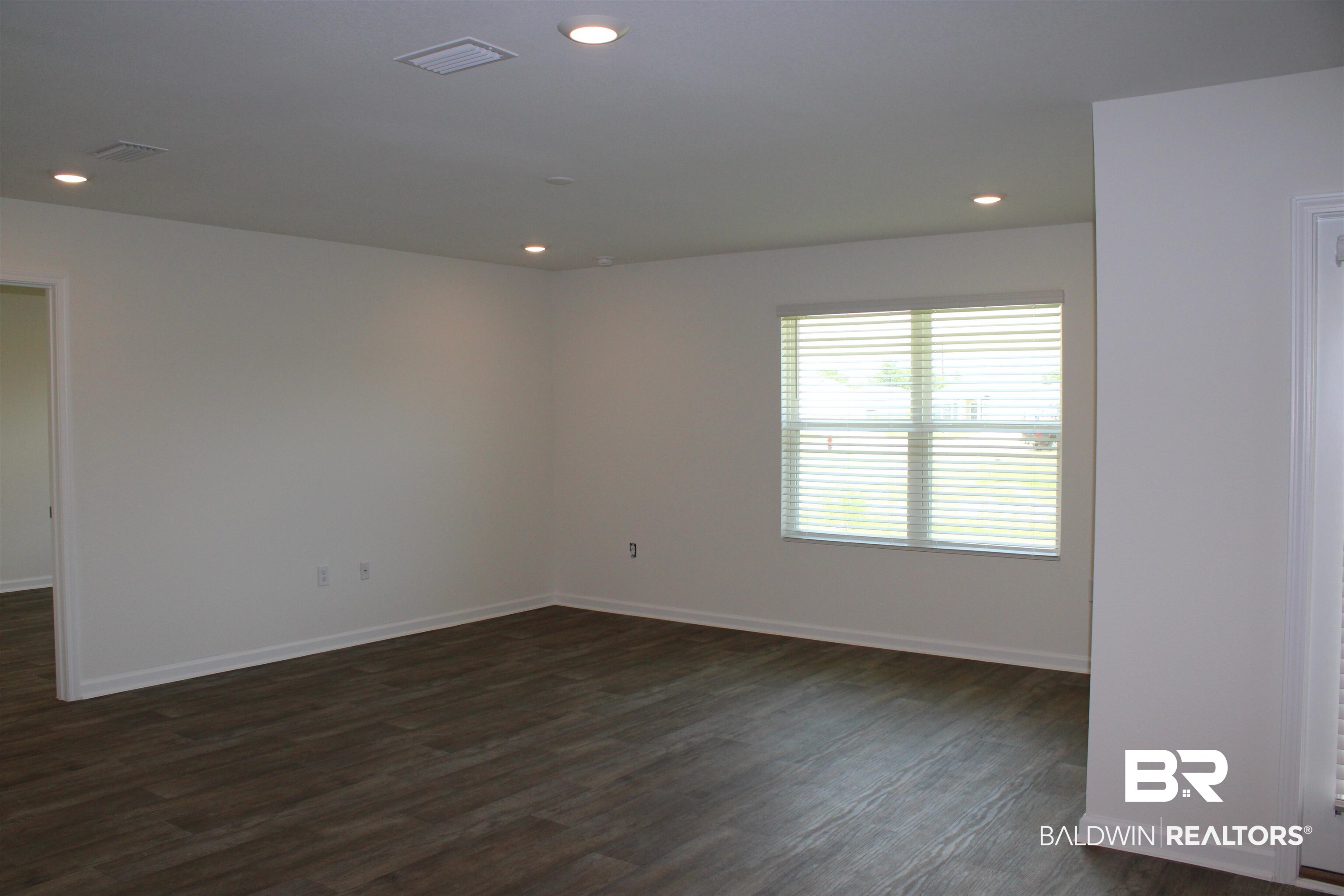 24172 Veranda Circle Elberta, AL 36530 - Photo 9 of 26