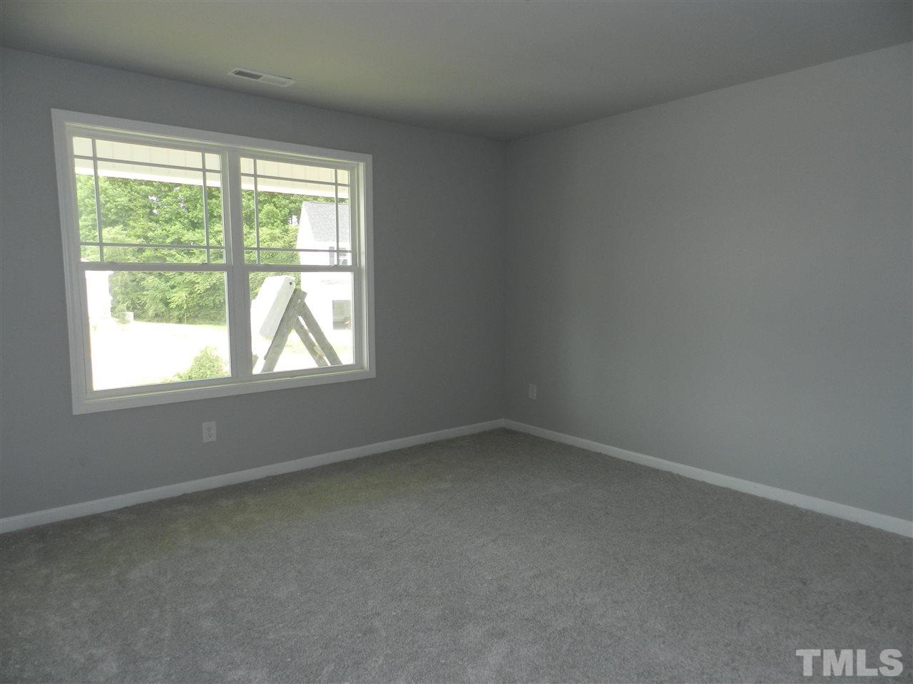 16 Winter Red Way Benson, NC 27504 - Photo 6 of 13 Gallery Image 6