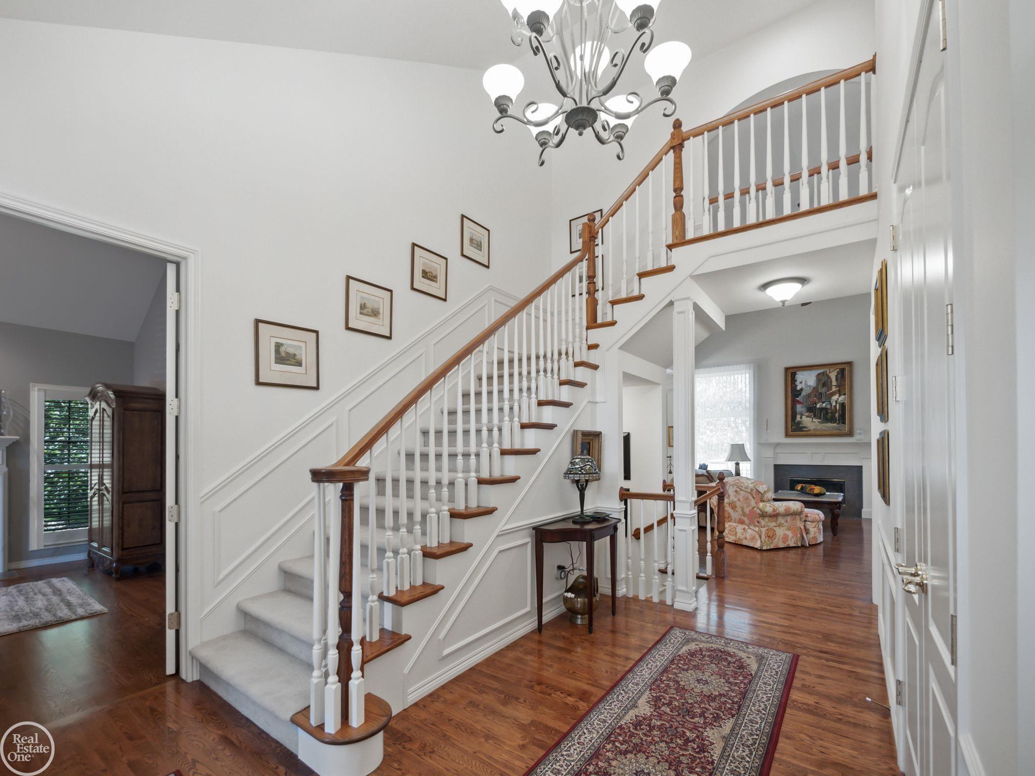 2599 Summerlin Court Rochester, MI 48306 - Photo 17 of 51 50120799-16.JPG