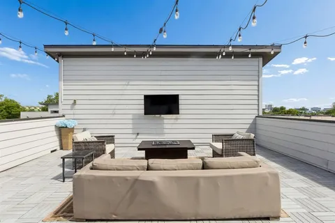$649,000 | 4402 Lafayette Street, Unit B, Dallas, TX 75204