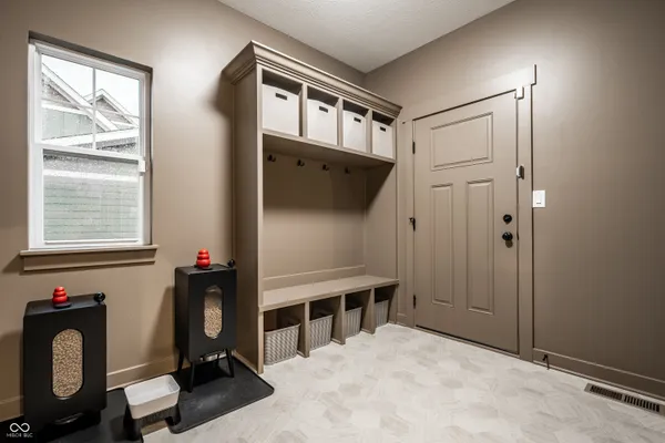 $639,900 | 2117 West Bedrock Lane, Greenfield, IN 46140