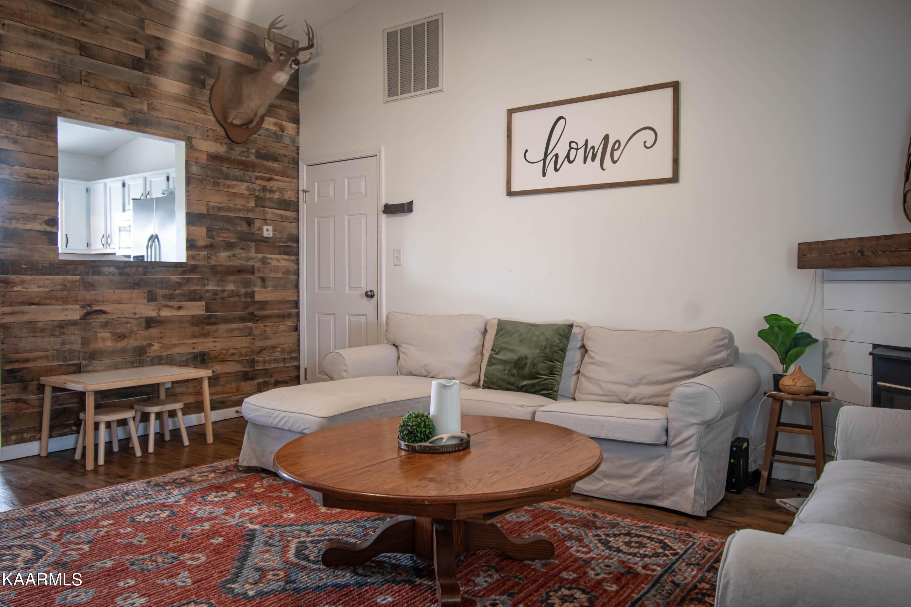 7516 Gary White Road Corryton, TN 37721 - Photo 5 of 19 _DSC0866
