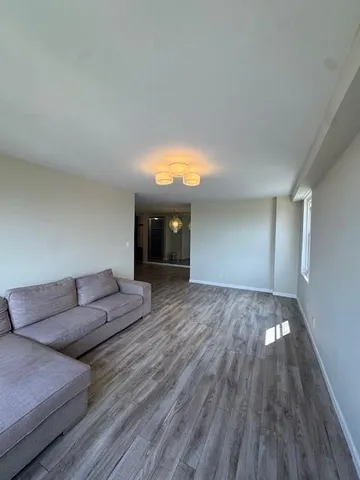 $329,000 | 2650 Ocean Parkway, Unit 10B | Gravesend