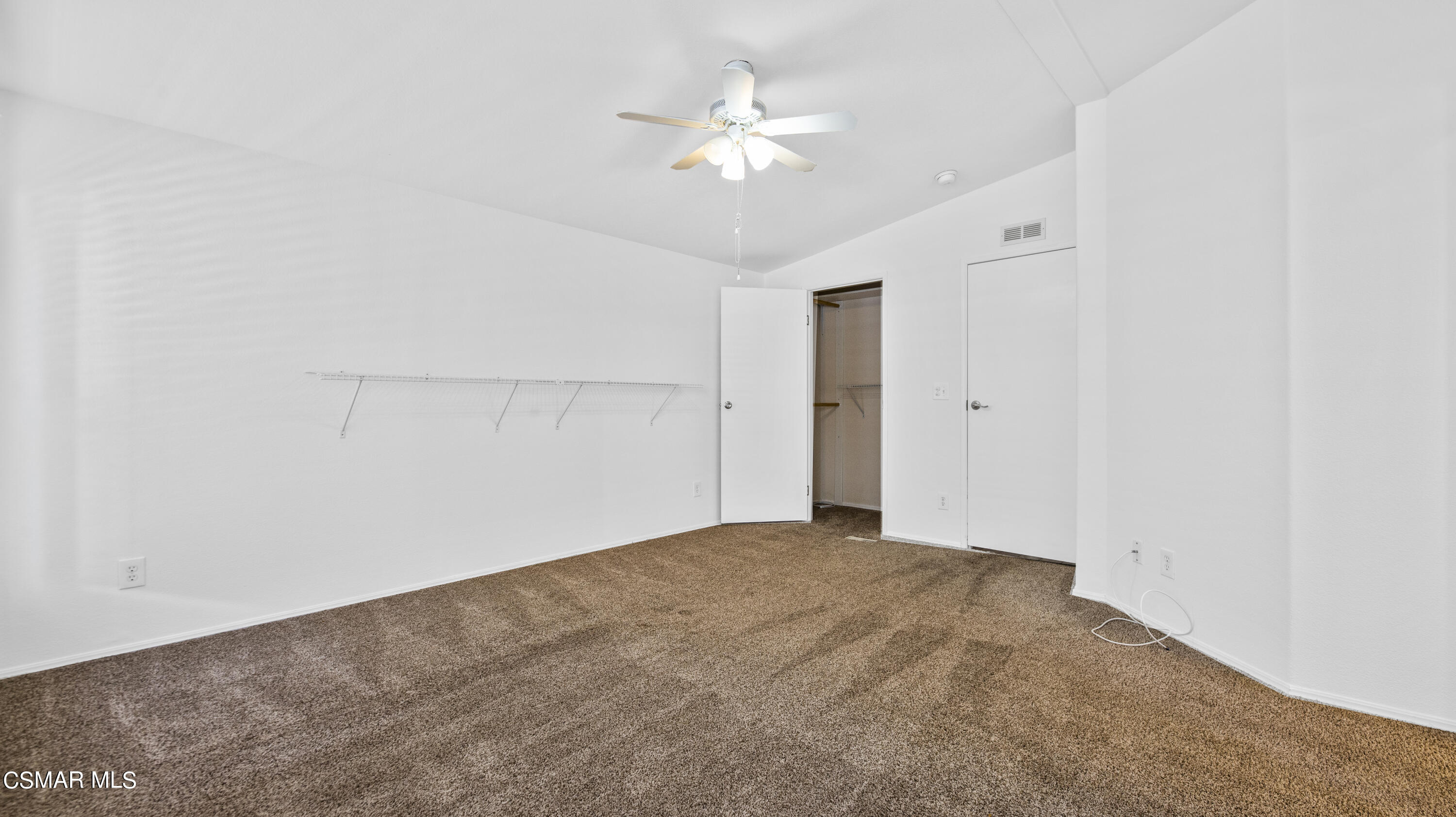 195 Tierra Rejada Road, Unit 30 Simi Valley, CA 93065 - Photo 15 of 36 195 Tierra Rejada Rd Unit 30 - HsHProd-
