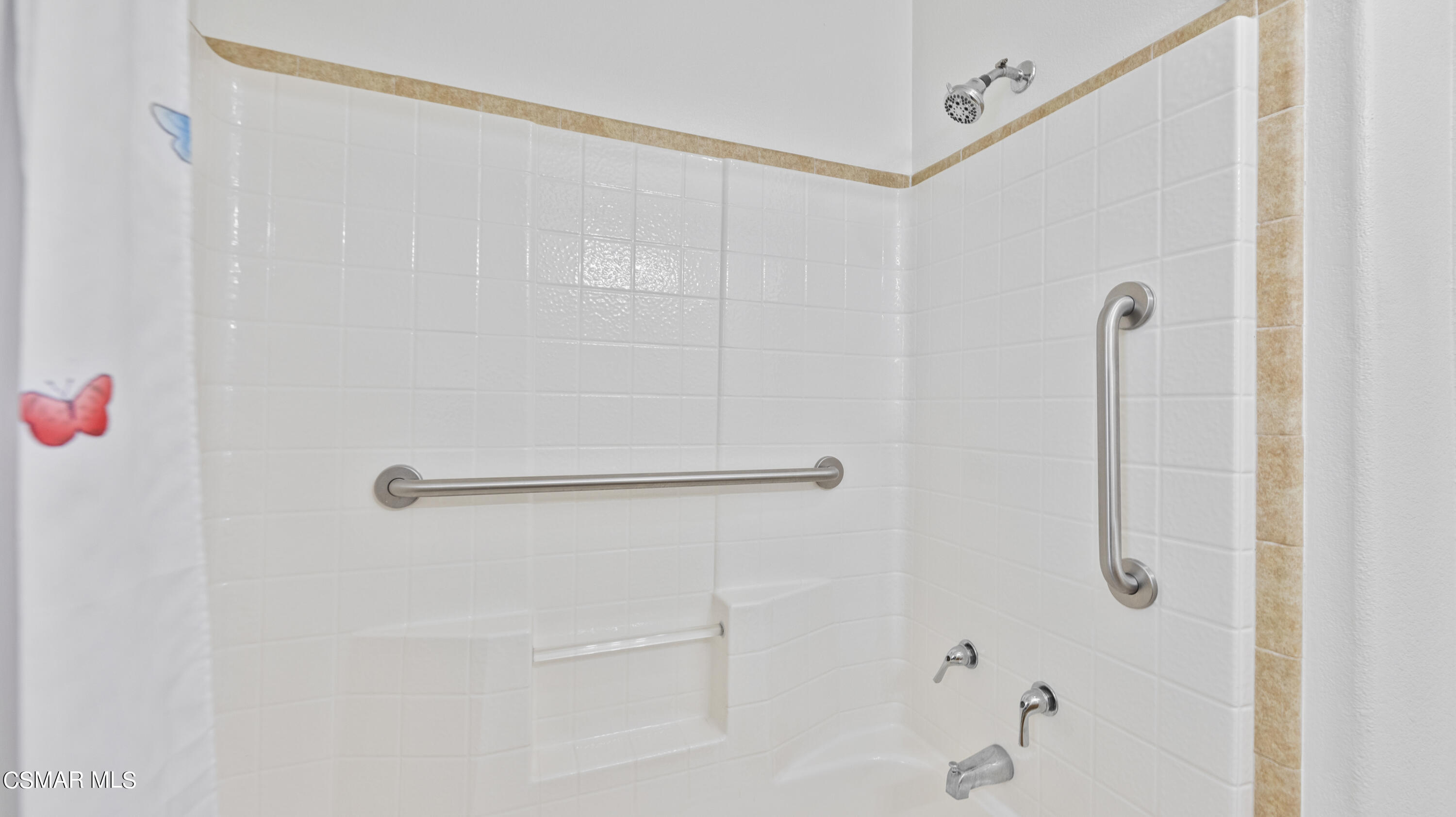 195 Tierra Rejada Road, Unit 30 Simi Valley, CA 93065 - Photo 18 of 36 195 Tierra Rejada Rd Unit 30 - HsHProd-