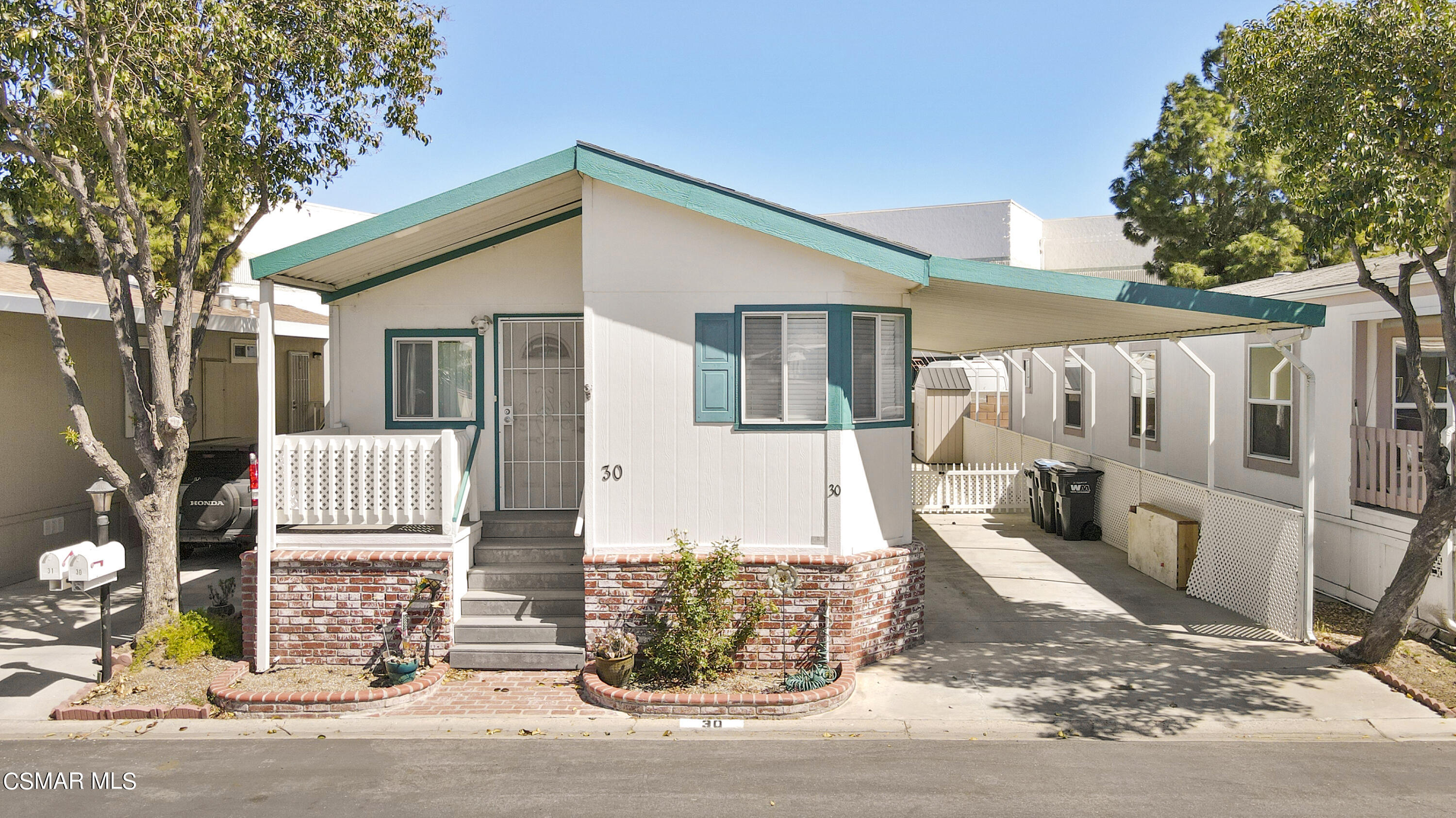 195 Tierra Rejada Road, Unit 30 Simi Valley, CA 93065 - Photo 22 of 36 195 Tierra Rejada Rd Unit 30 - HsHProd-