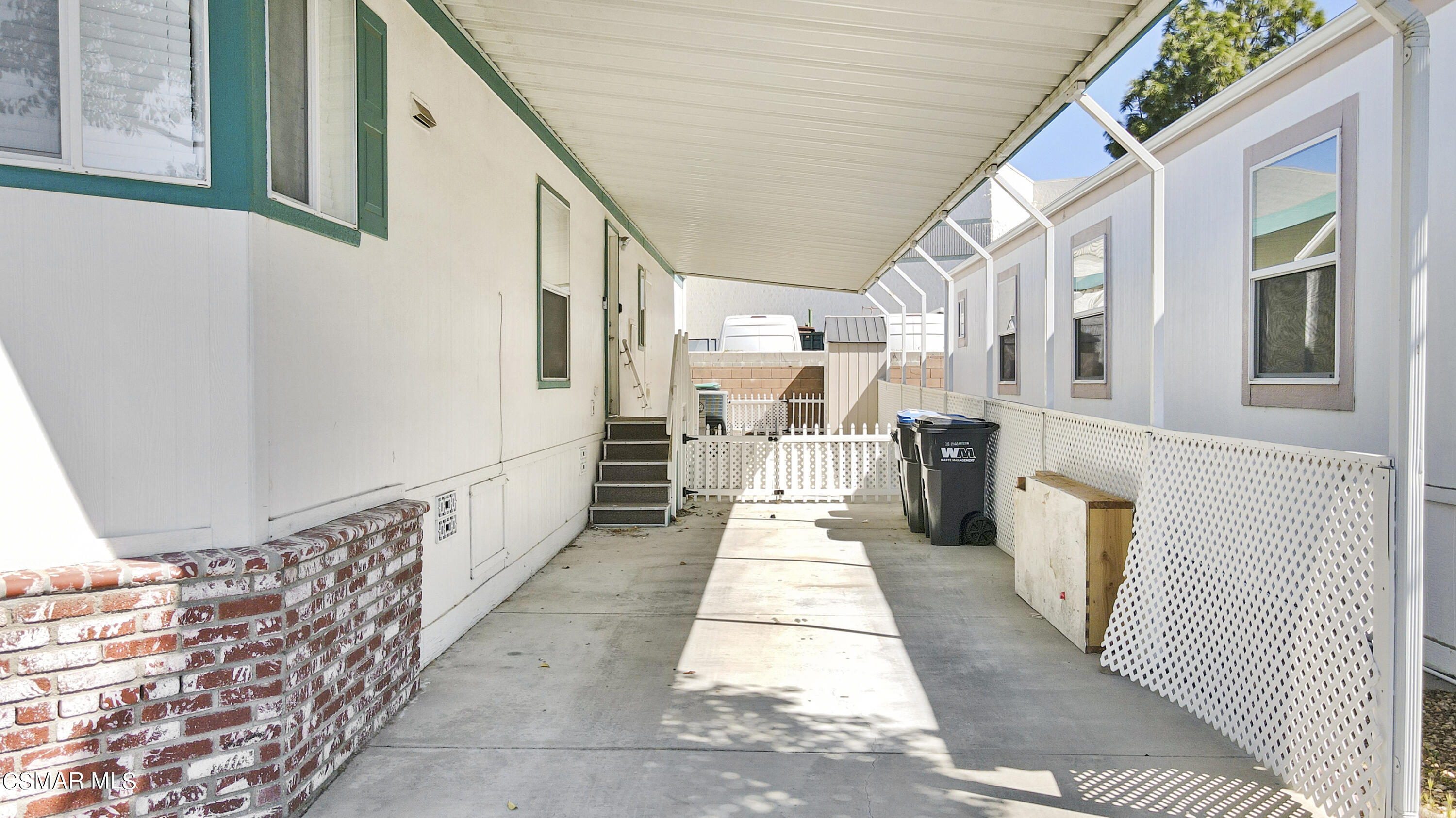 195 Tierra Rejada Road, Unit 30 Simi Valley, CA 93065 - Photo 25 of 36 195 Tierra Rejada Rd Unit 30 - HsHProd-