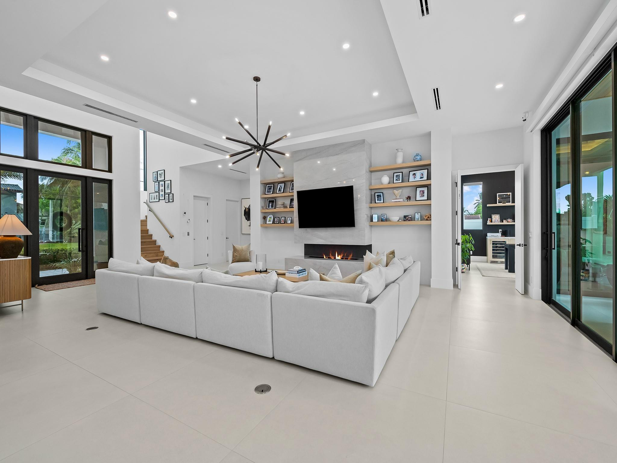 2420 Northeast 48th Street Lighthouse Point, FL 33064 - Photo 14 of 50 Photo 16