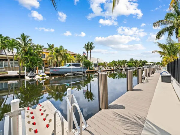 $5,398,000 | 2420 Northeast 48th Street, Lighthouse Point, FL 33064