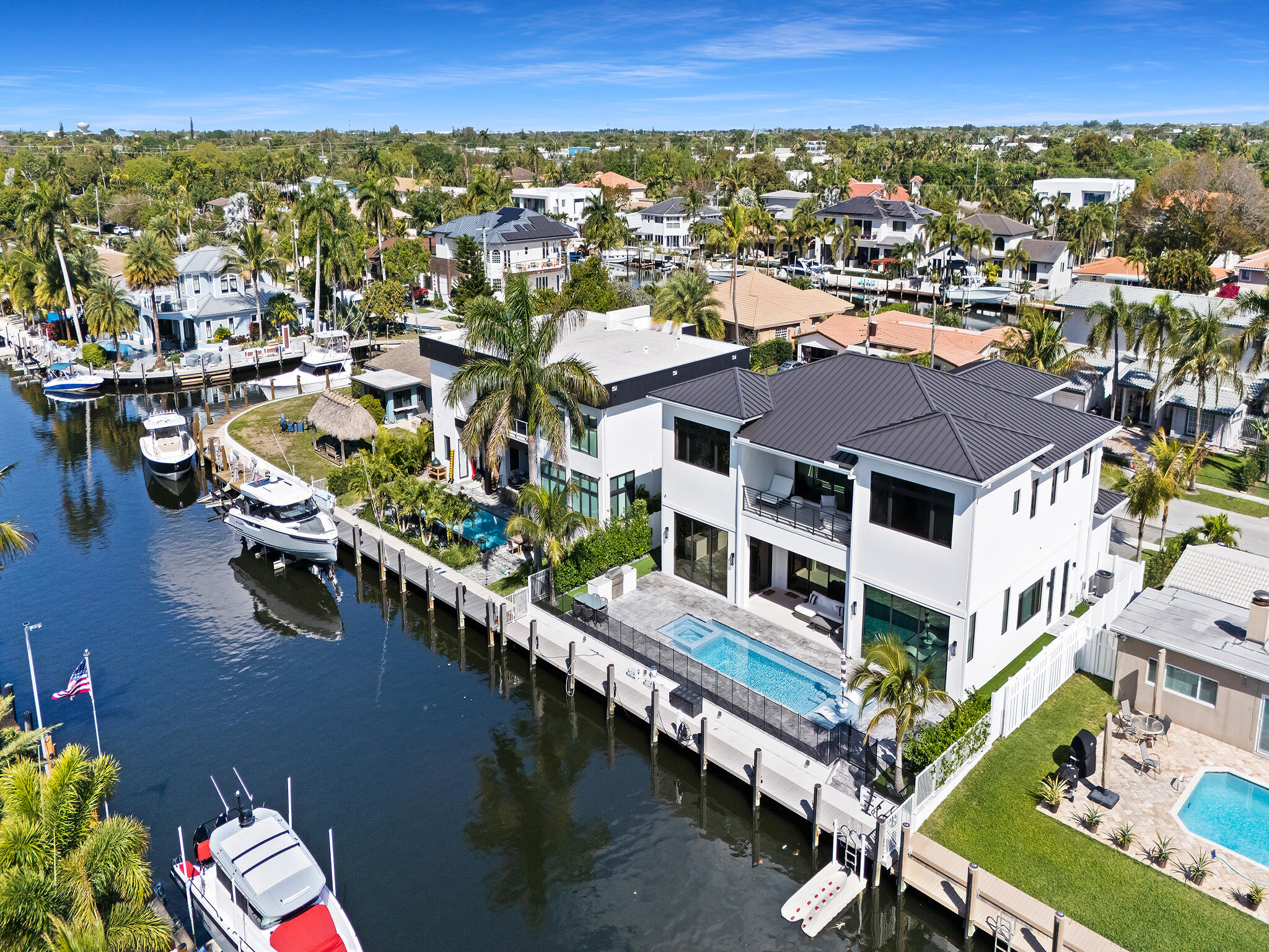2420 Northeast 48th Street Lighthouse Point, FL 33064 - Photo 44 of 50 DJI_20260321105820_0807_D
