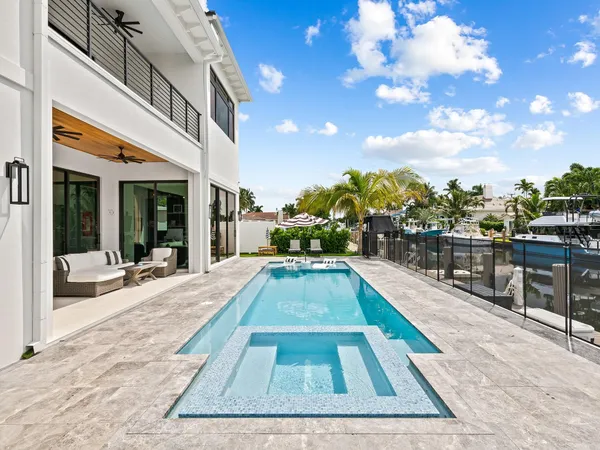$5,398,000 | 2420 Northeast 48th Street, Lighthouse Point, FL 33064