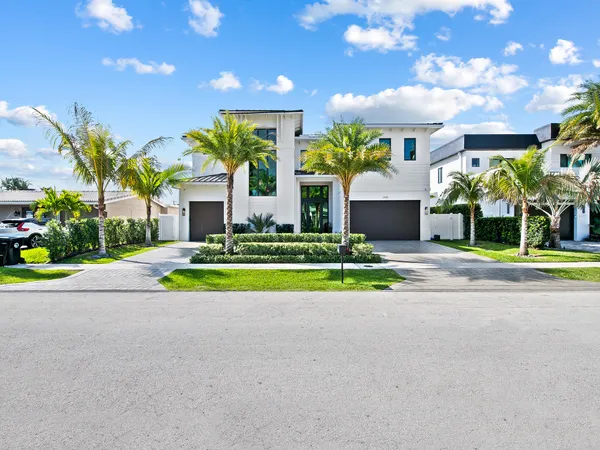 $5,398,000 | 2420 Northeast 48th Street, Lighthouse Point, FL 33064