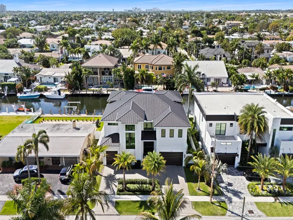 $5,398,000 | 2420 Northeast 48th Street, Lighthouse Point, FL 33064