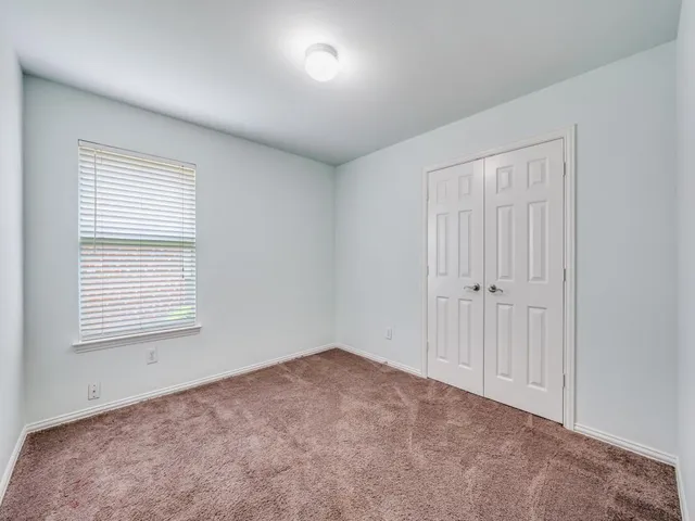 a view of empty room with window