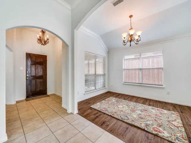 a view of an entryway of the house