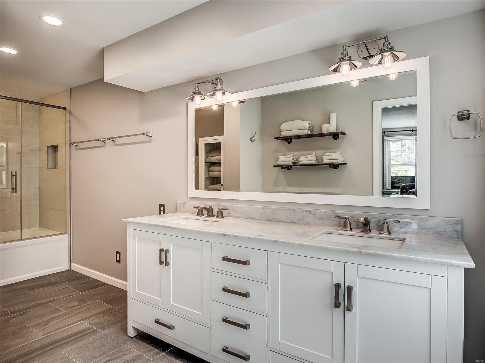 146 West Old Watson Road Webster Groves, MO 63119 - Photo 18 of 30 Gallery Image 18