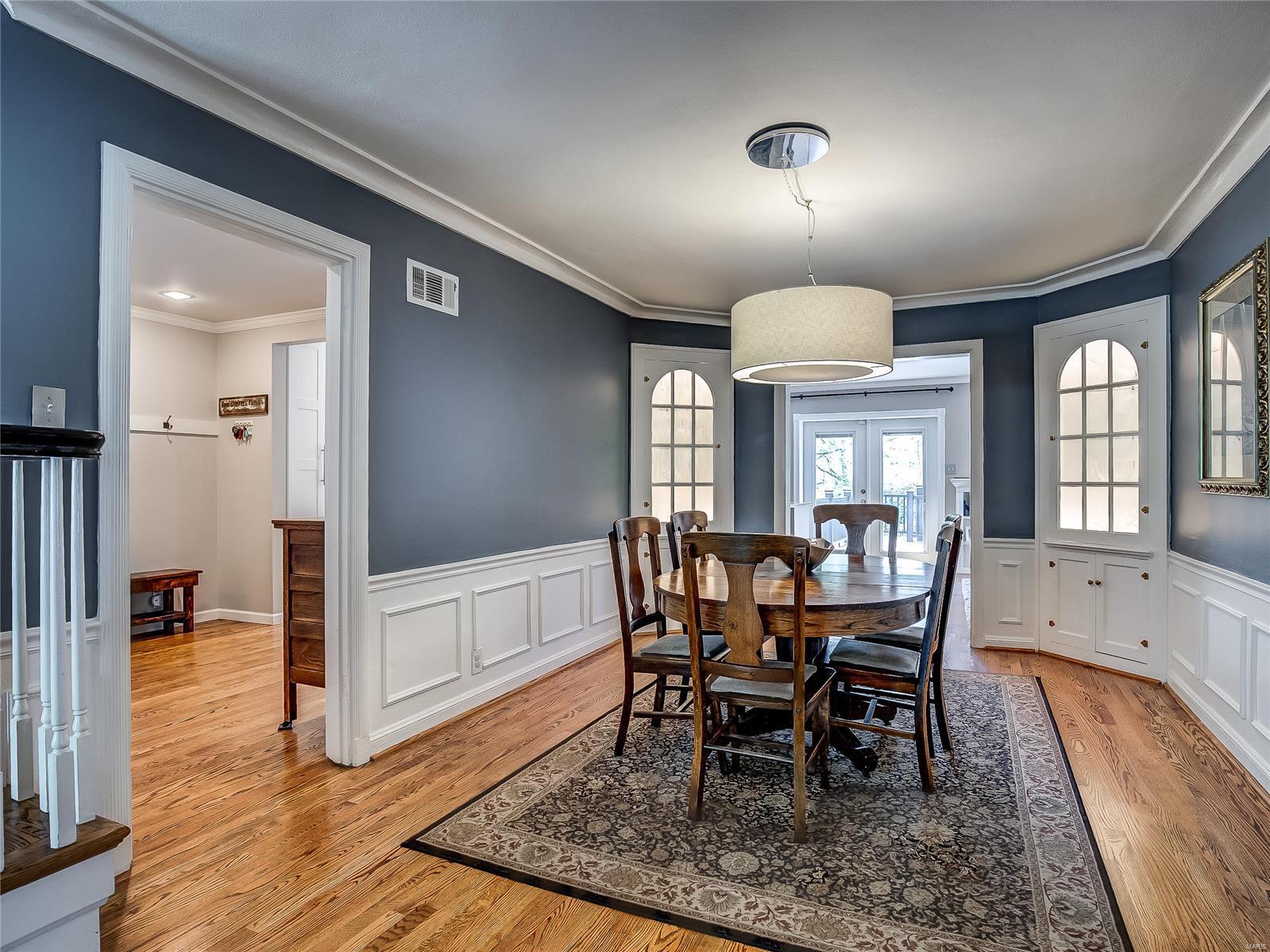 146 West Old Watson Road Webster Groves, MO 63119 - Photo 6 of 30 Gallery Image 6
