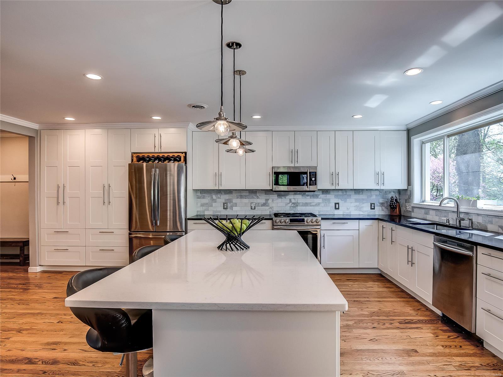 146 West Old Watson Road Webster Groves, MO 63119 - Photo 10 of 30 Gallery Image 10