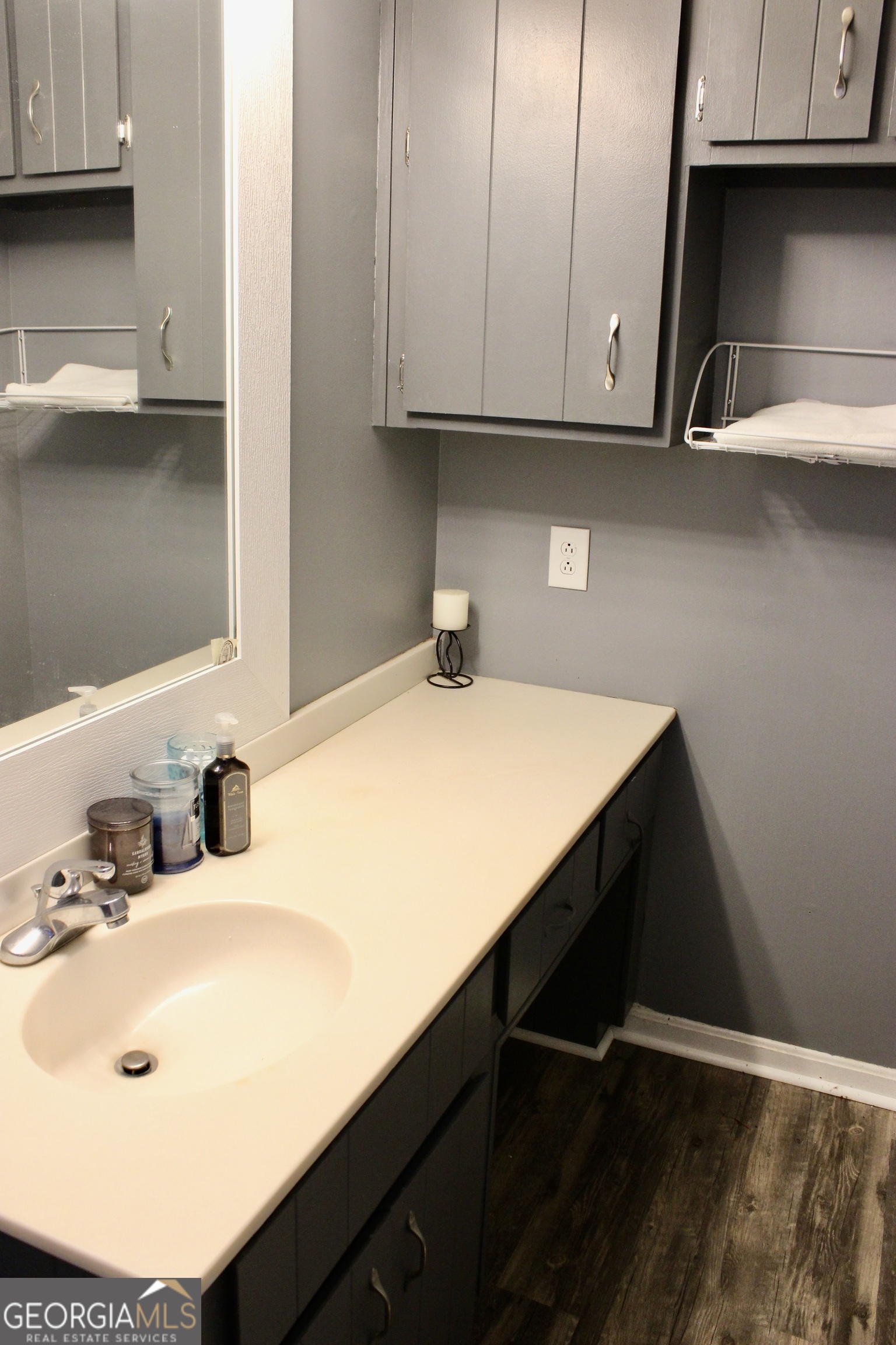 3631 Clay Circle Macon, GA 31216 - Photo 20 of 32 a bathroom with a sink and a mirror