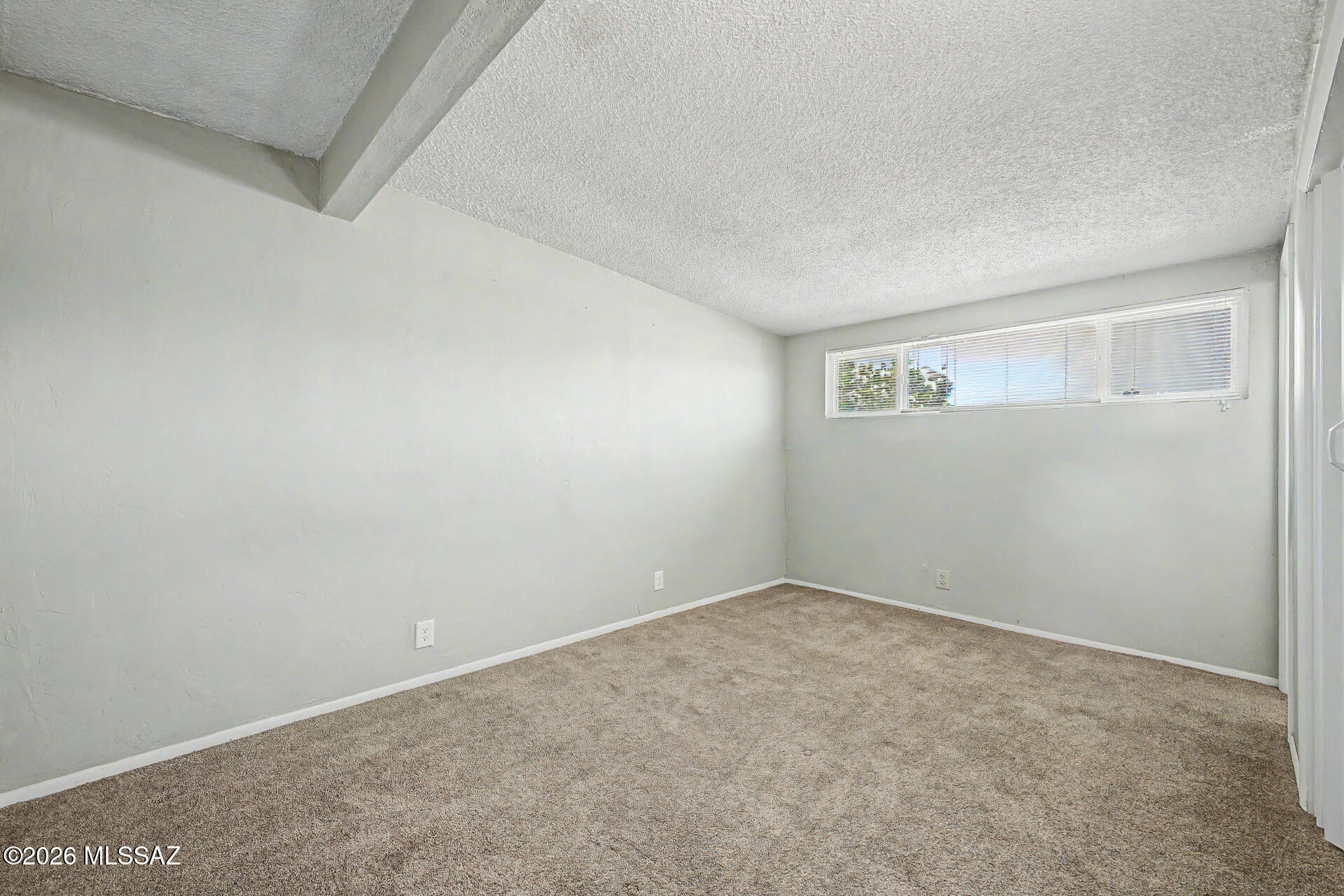 7640 East 27th Street Tucson, AZ 85710 - Photo 14 of 33 12 - 27th