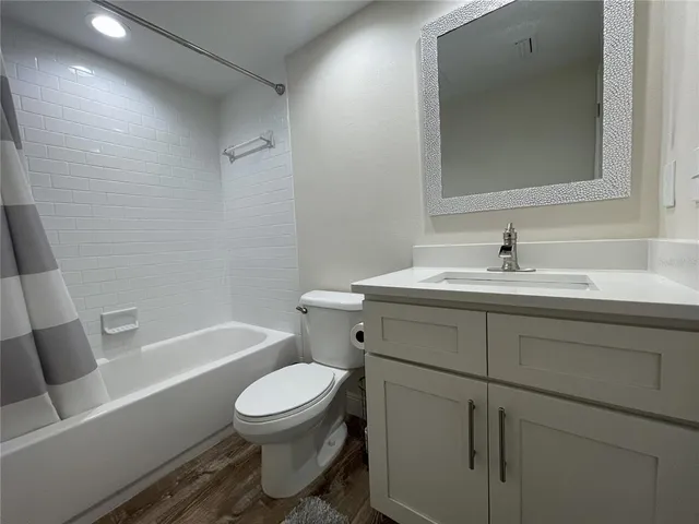 $2,500 | 960 Starkey Road, Unit 8402, Largo, FL 33771