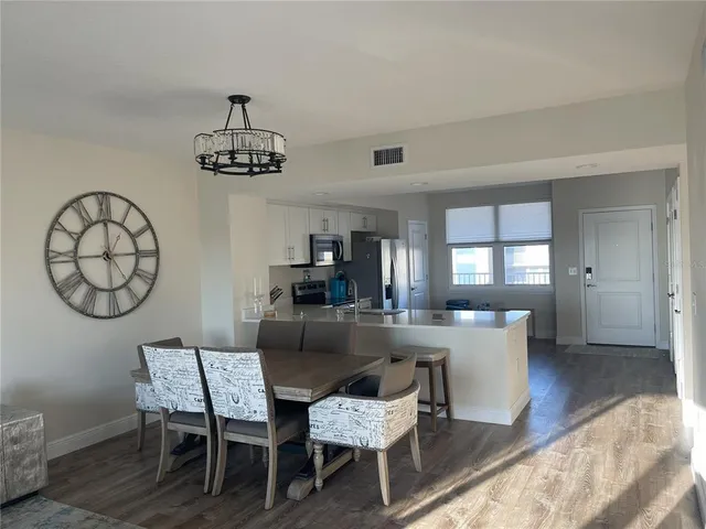 $2,500 | 960 Starkey Road, Unit 8402, Largo, FL 33771