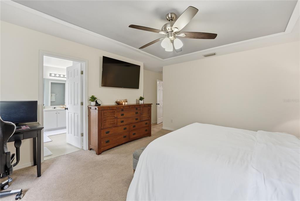 12942 Fennway Ridge Drive Riverview, FL 33579 - Photo 17 of 47