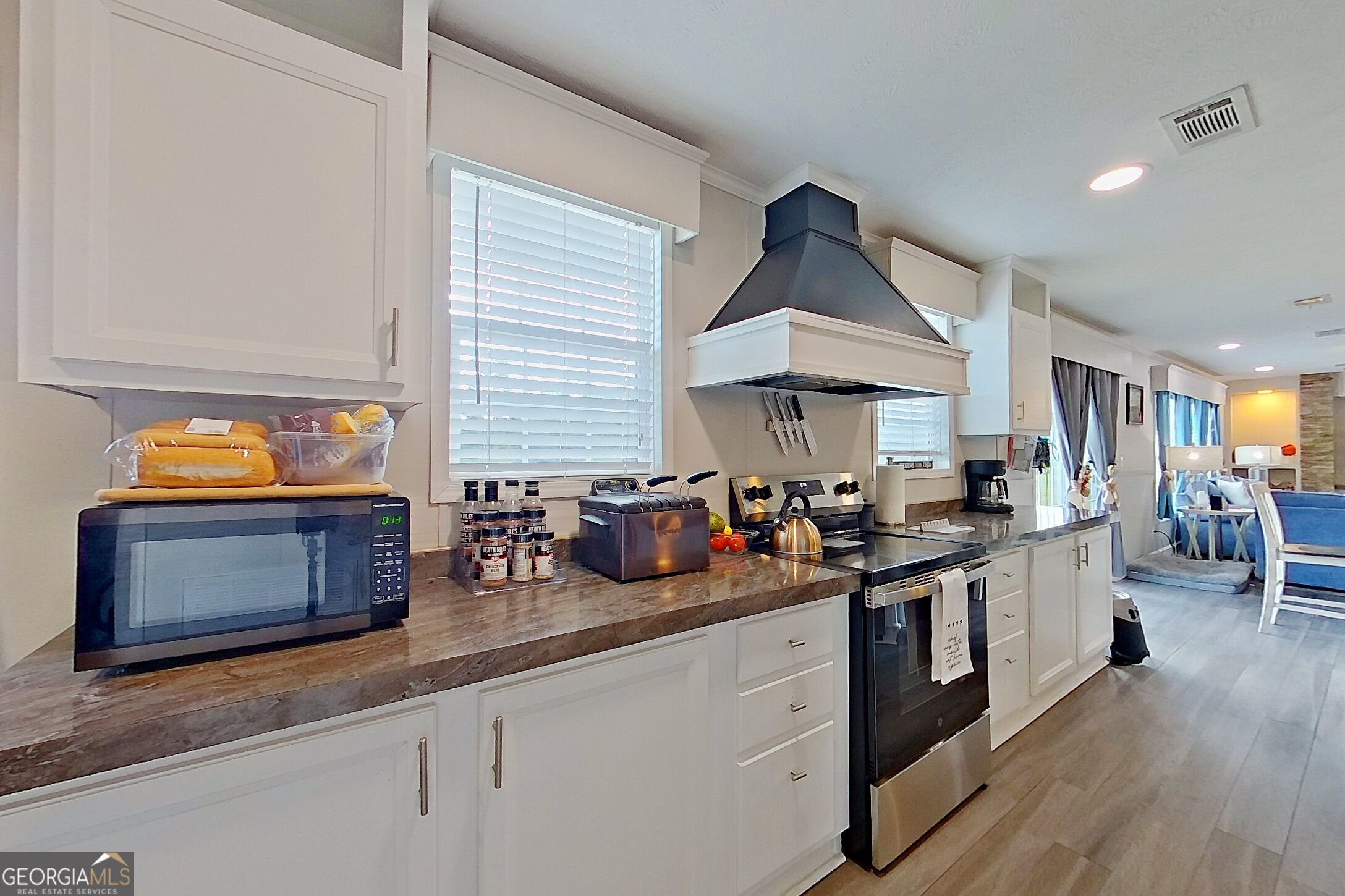 968 Brenda Kaye Yawn Road Baxley, GA 31513 - Photo 9 of 35 Gallery Image 9
