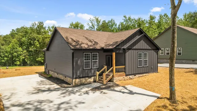 $350,000 | 295 Brown Road, Jasper, TN 37347