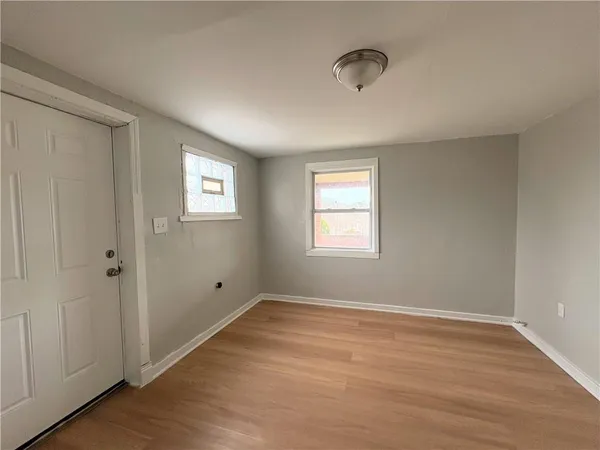 $1,400 | 700 Large Avenue, Clairton, PA 15025