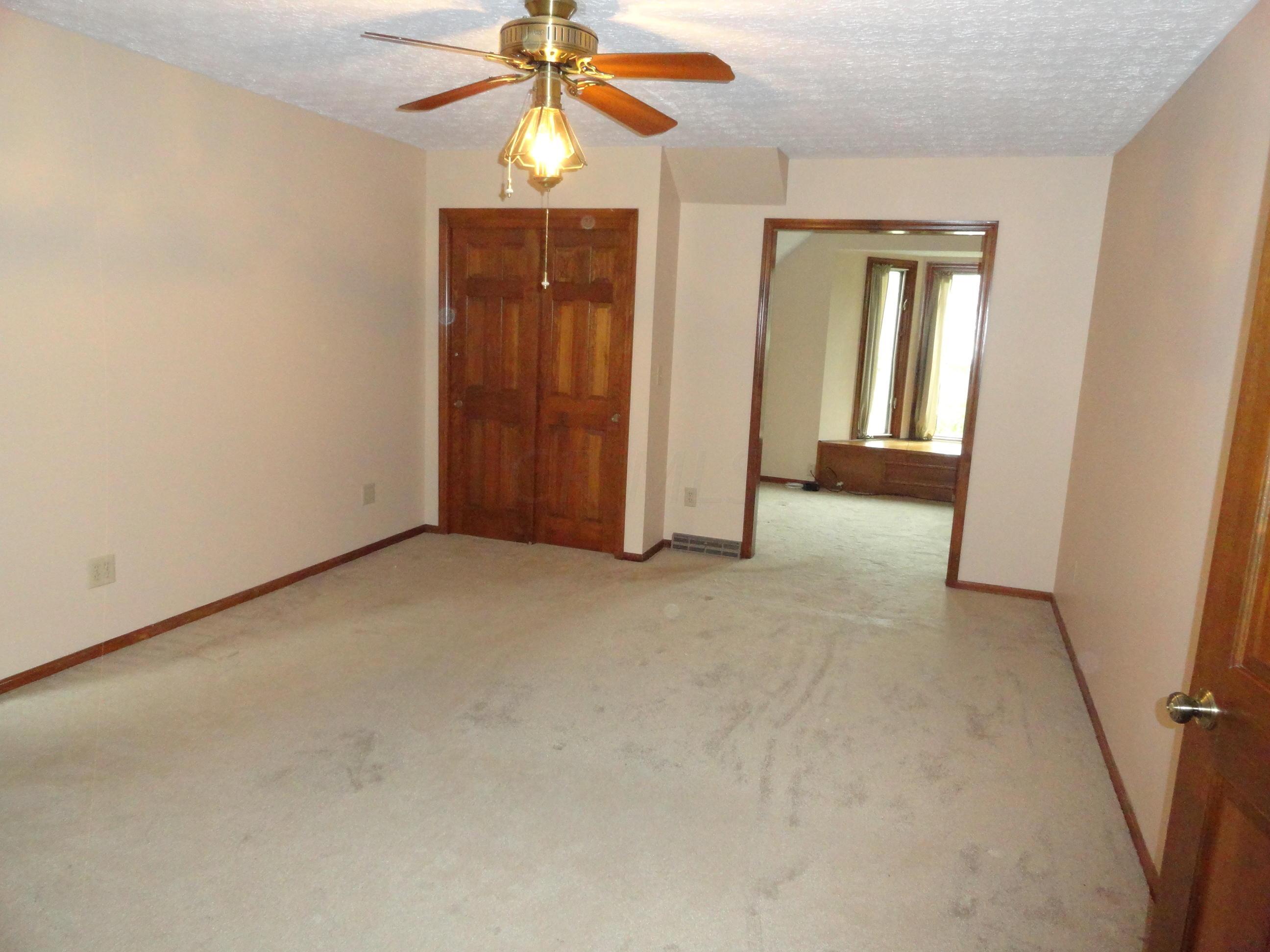 1011 Ravine Ridge Drive Columbus, OH 43085 - Photo 17 of 65 Gallery Image 17